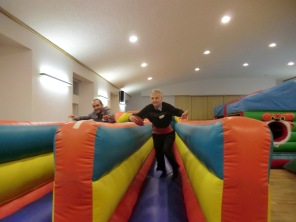Inflatable day bungee run